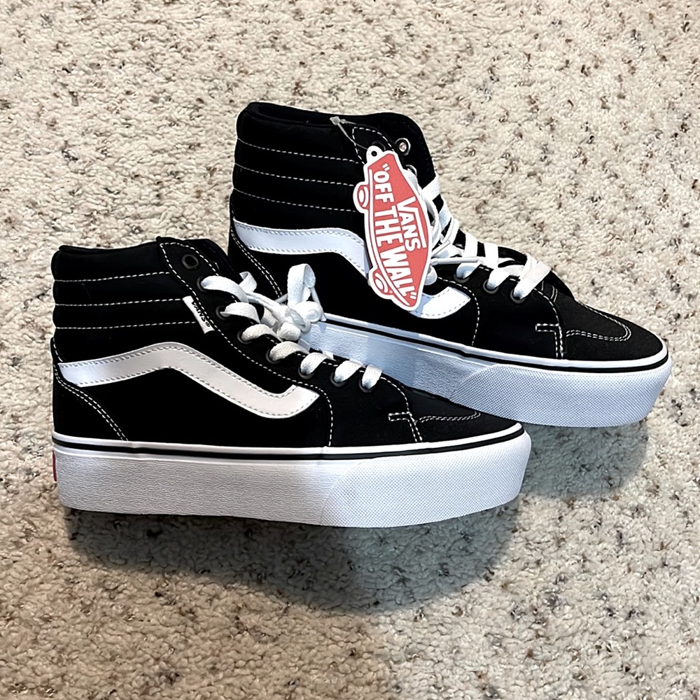 NWT platform black vans
